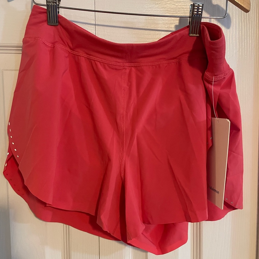 Lululemon find your pace shorts!